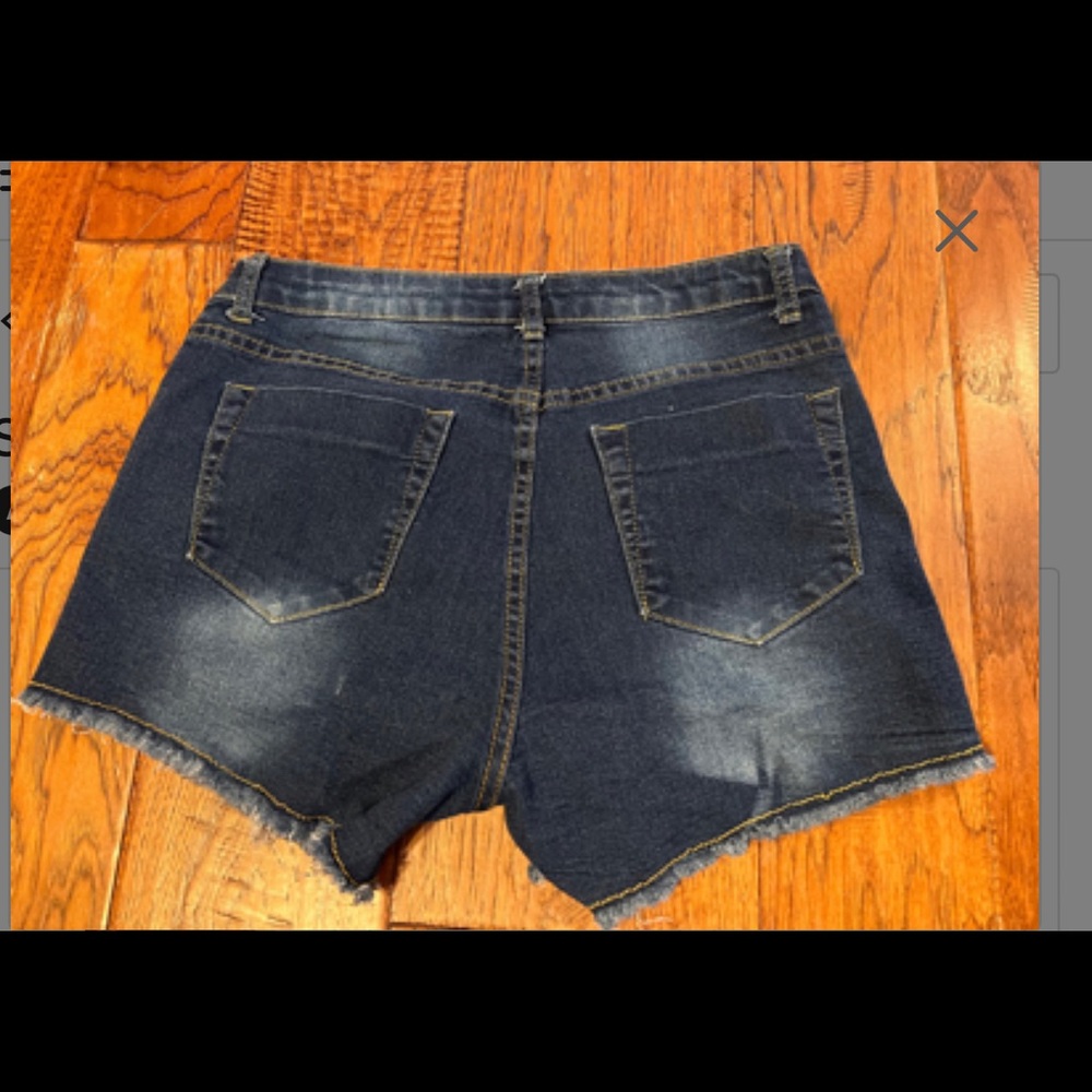 Large Jean patch shorts - Picture 3 of 6